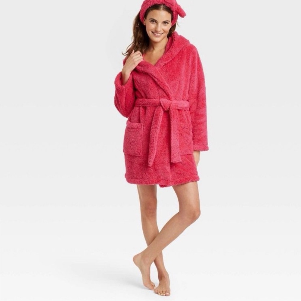 🌞Colsie fuzzy robe and headband